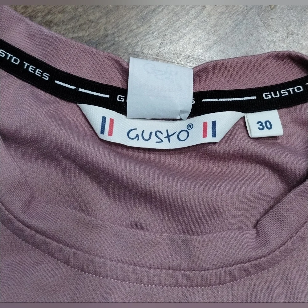 Gusto Tees Pink Graphic T-Shirt Size (30) (S)